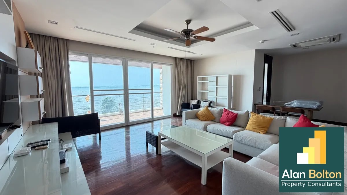 Beachfront Two Bedroom  condominium For Rent in Naklua photo 5