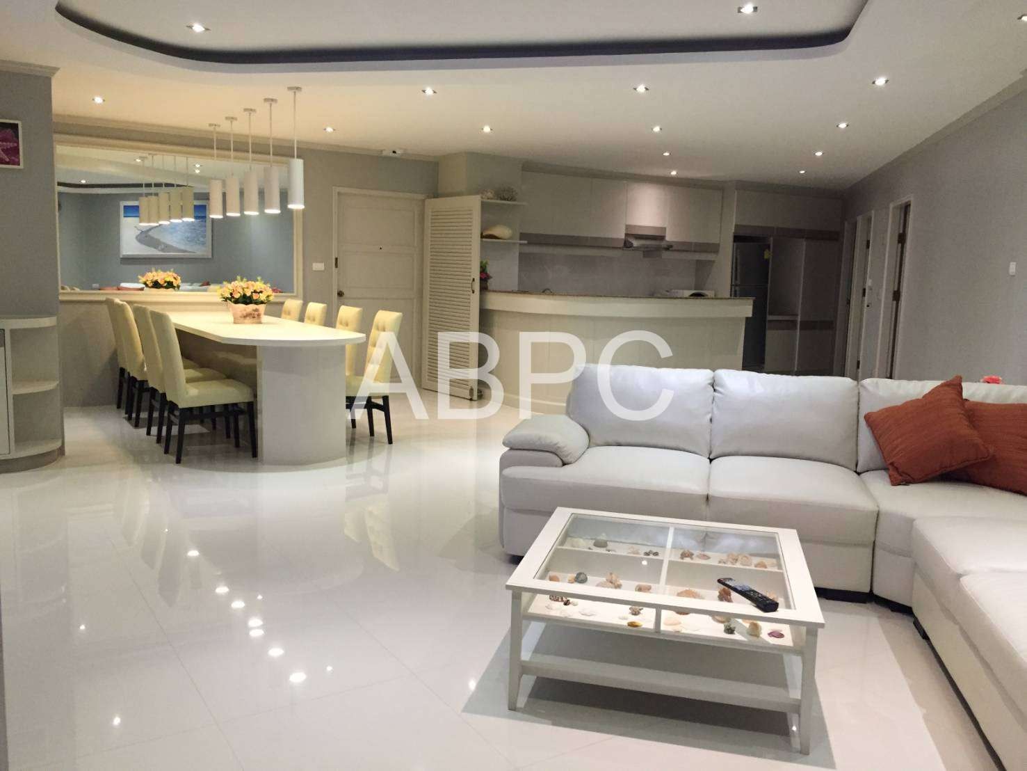 3 Bedrroms 2 Bathrooms in Wong Amat photo 5