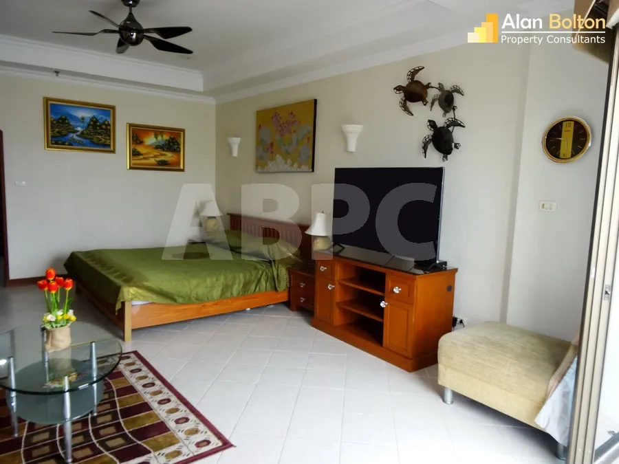 Studio Condo in Jomtien