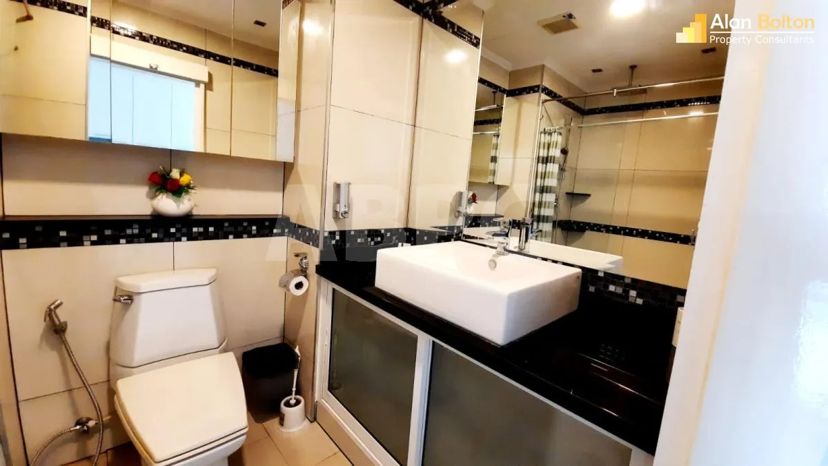 1 Bath in Central Pattaya CR1469 photo 13