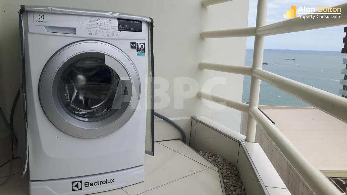 1 Bath in Central Pattaya CR1469 photo 4