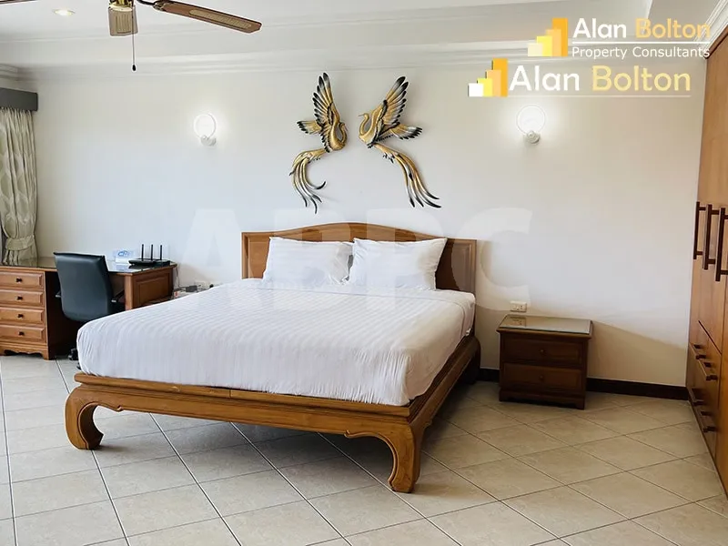 1 Bed 2 Bath in Wong Amat CR1548 photo 7
