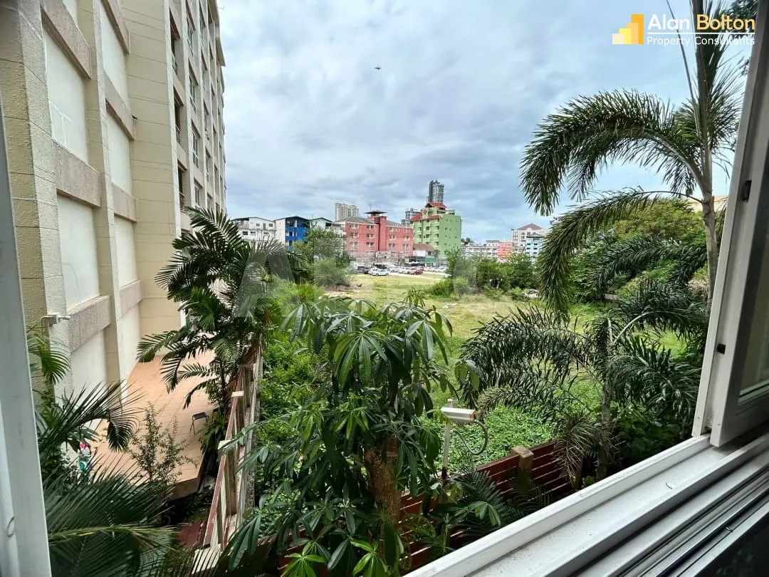 1 Bath in Central Pattaya CR1791 photo 2