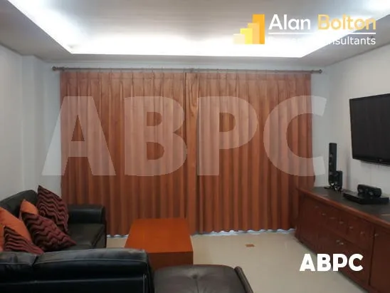 2 Bed 1 Bath Condo in Central Pattaya photo 3