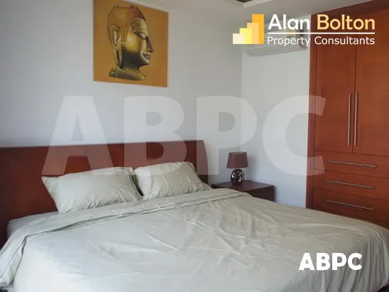 2 Bed 1 Bath Condo in Central Pattaya photo 4