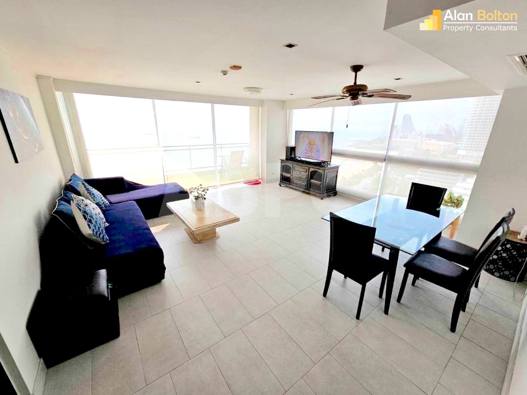 Beachfront Front Facing Ocean View 2 Bed 2 Bath in Northshore photo 7