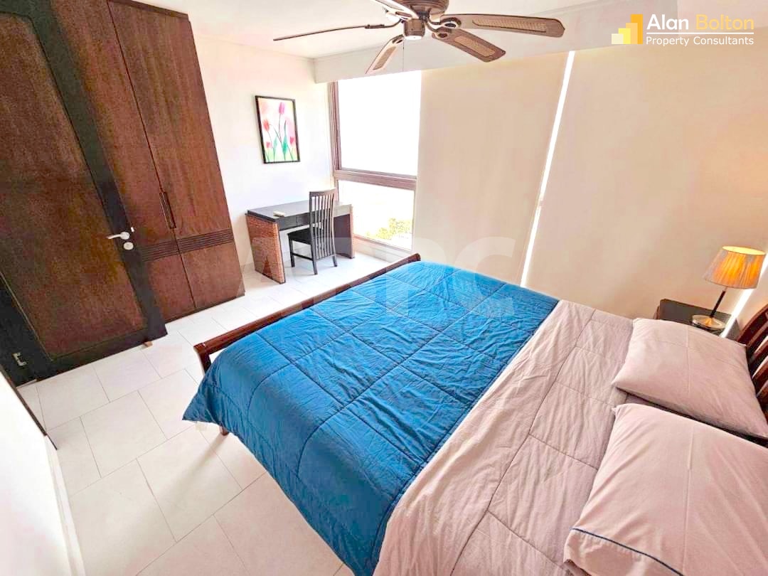 Beachfront Front Facing Ocean View 2 Bed 2 Bath in Northshore photo 16
