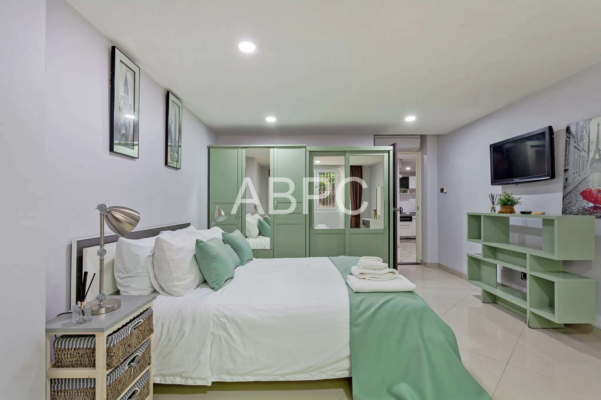 1 Bed 1 Bath in Pratumnak CR2310