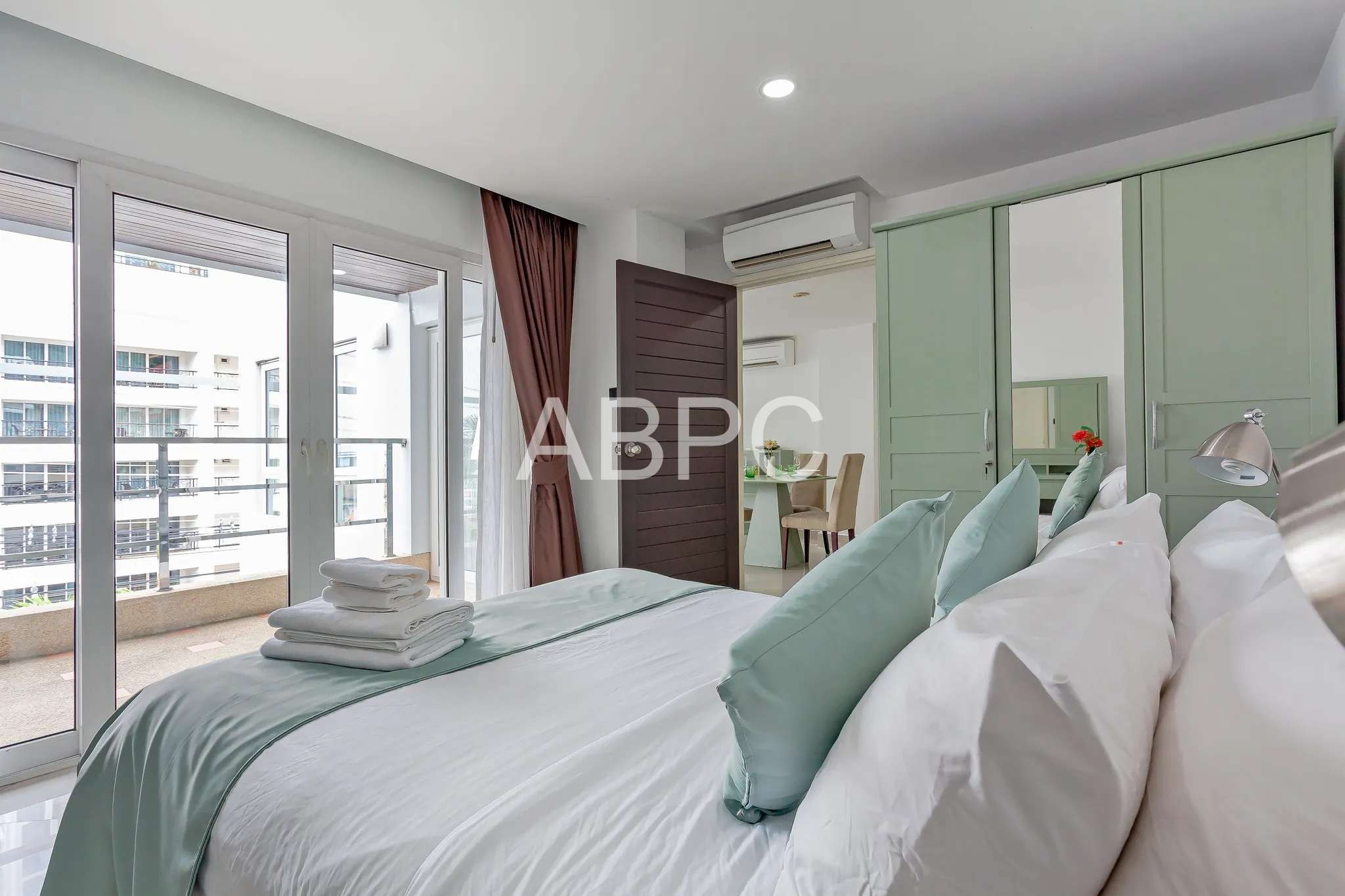 1 Bed 1 Bath in Pratumnak CR2312 photo 10