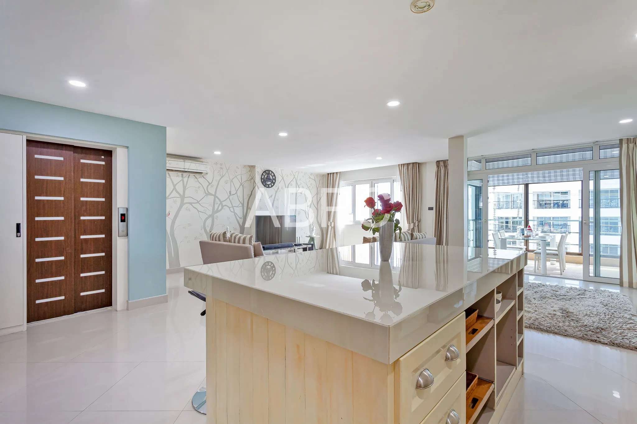 2 Bed 2 Bath in Pratumnak CR2314
