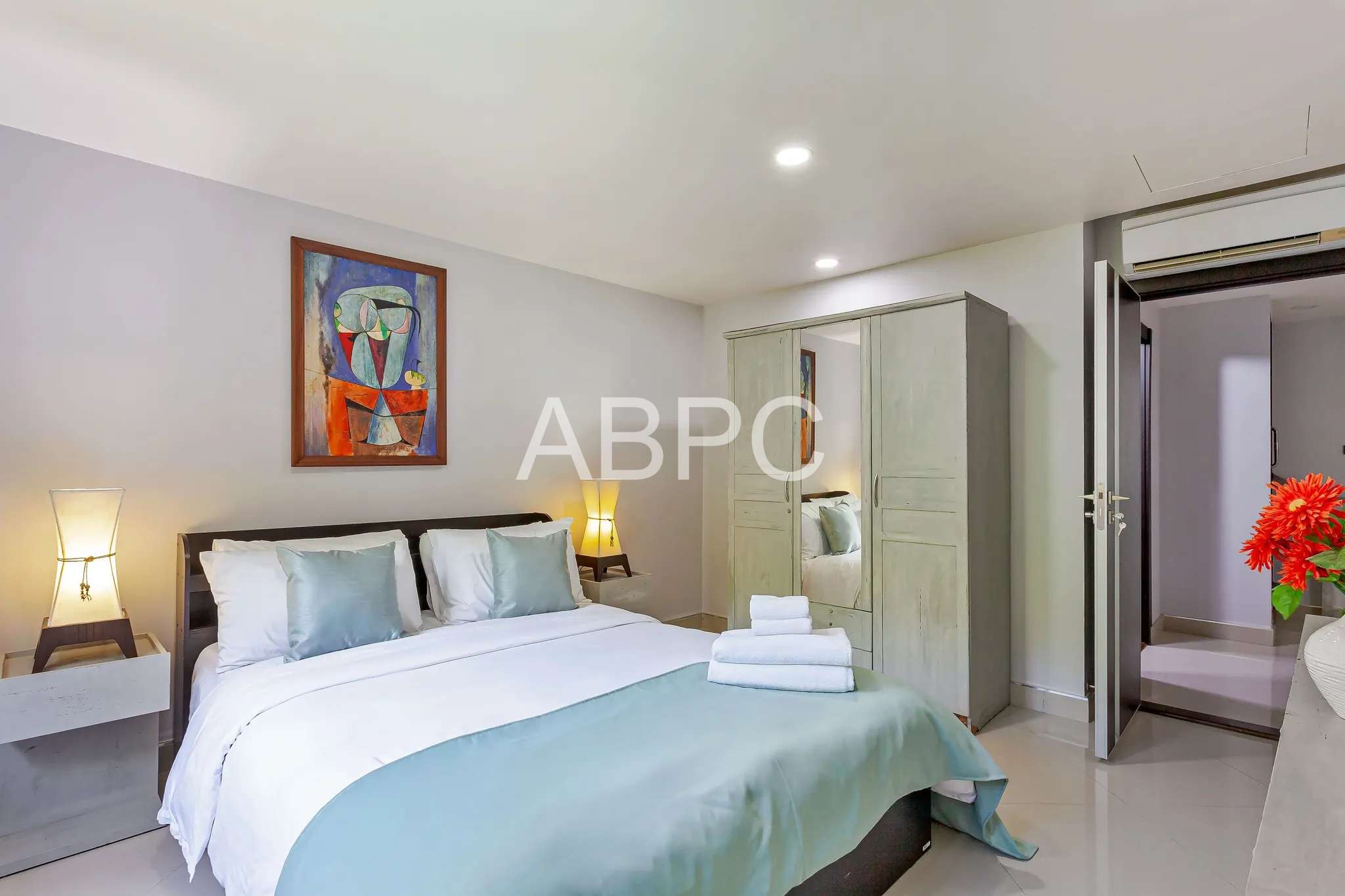 2 Bed 2 Bath in Pratumnak CR2314 photo 2