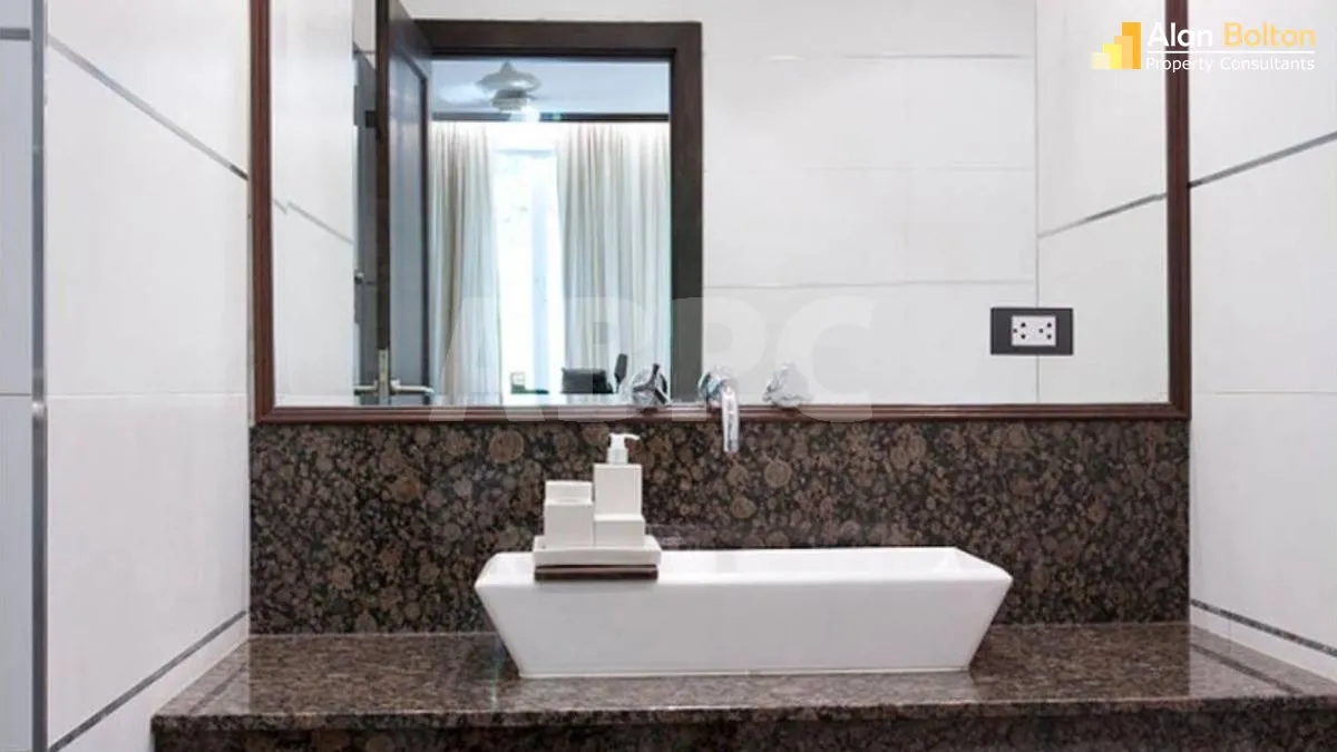 2 Bed 2 Bath Condo in Pratumnak photo 12