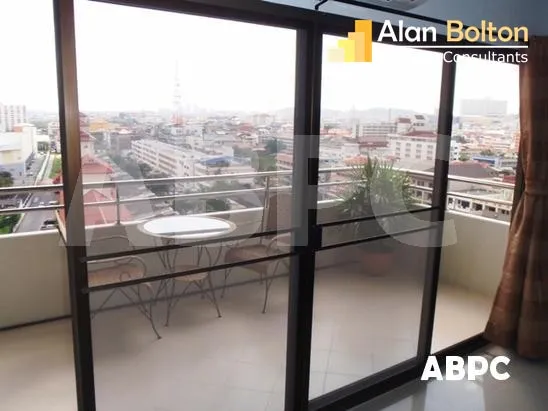 1 Bath in Central Pattaya CR2415 photo 4