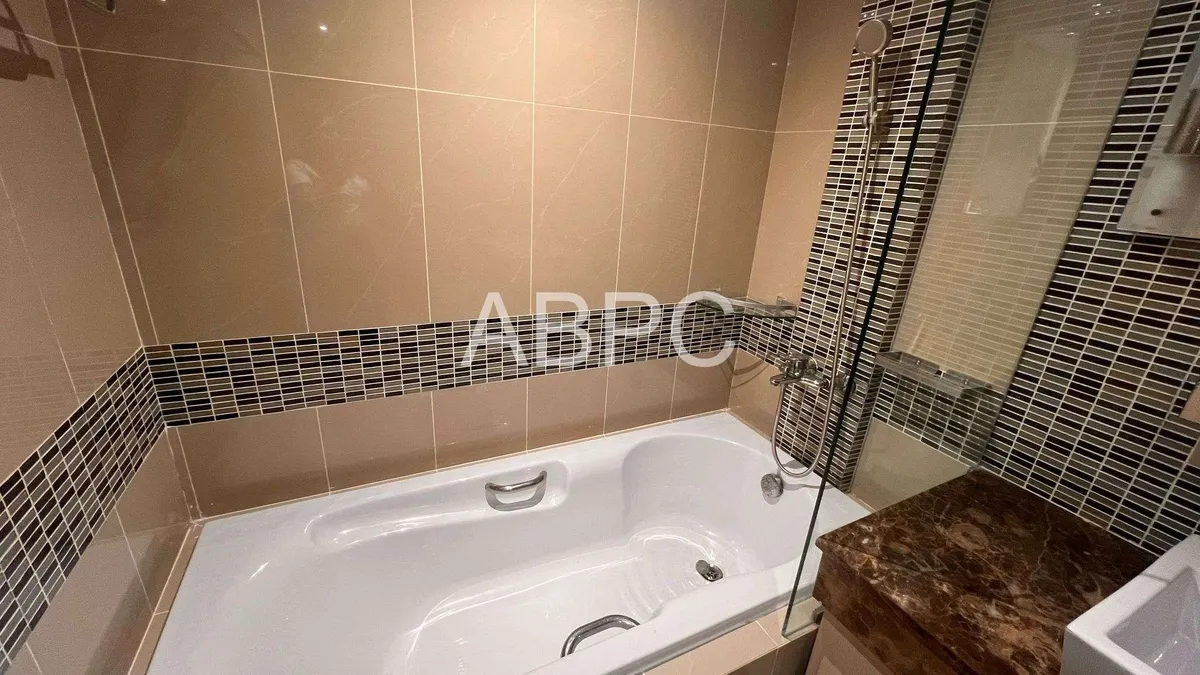Large 2 Bed 2 Bath Condo In Pratumnak photo 5