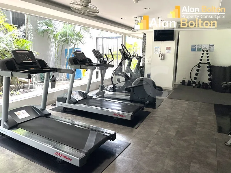 Large City View 1 Bed 1 Bath Condo In Central Pattaya photo 9