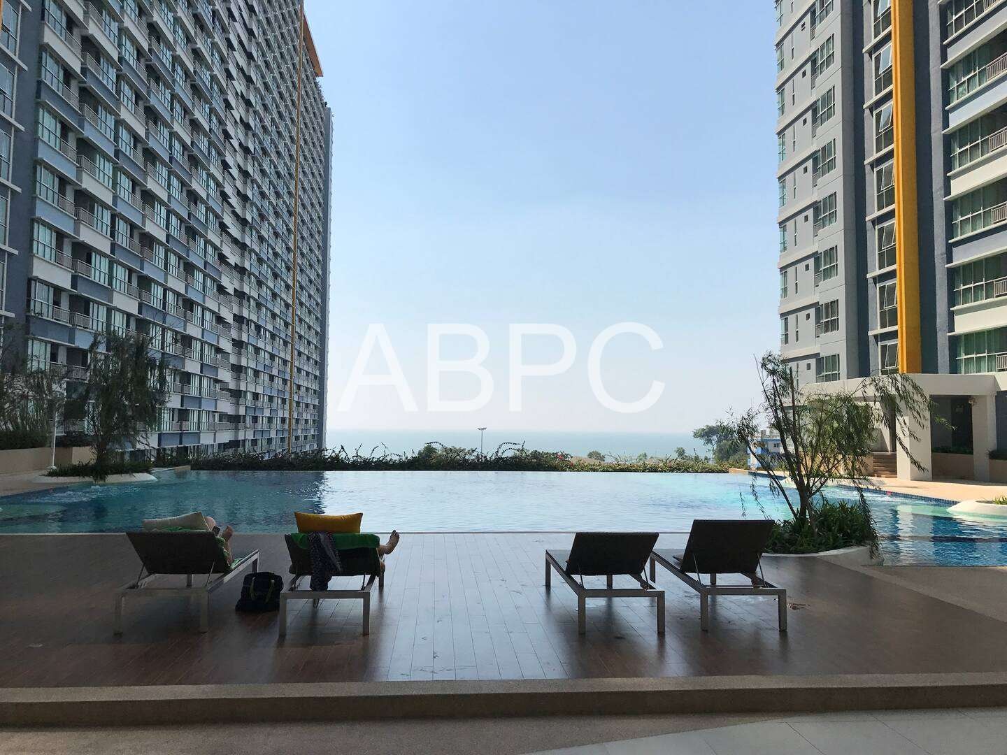 Front Facing Beachfront Ocean View 3 Bedroom 3 Bathroom Condo in Jomtien photo 7