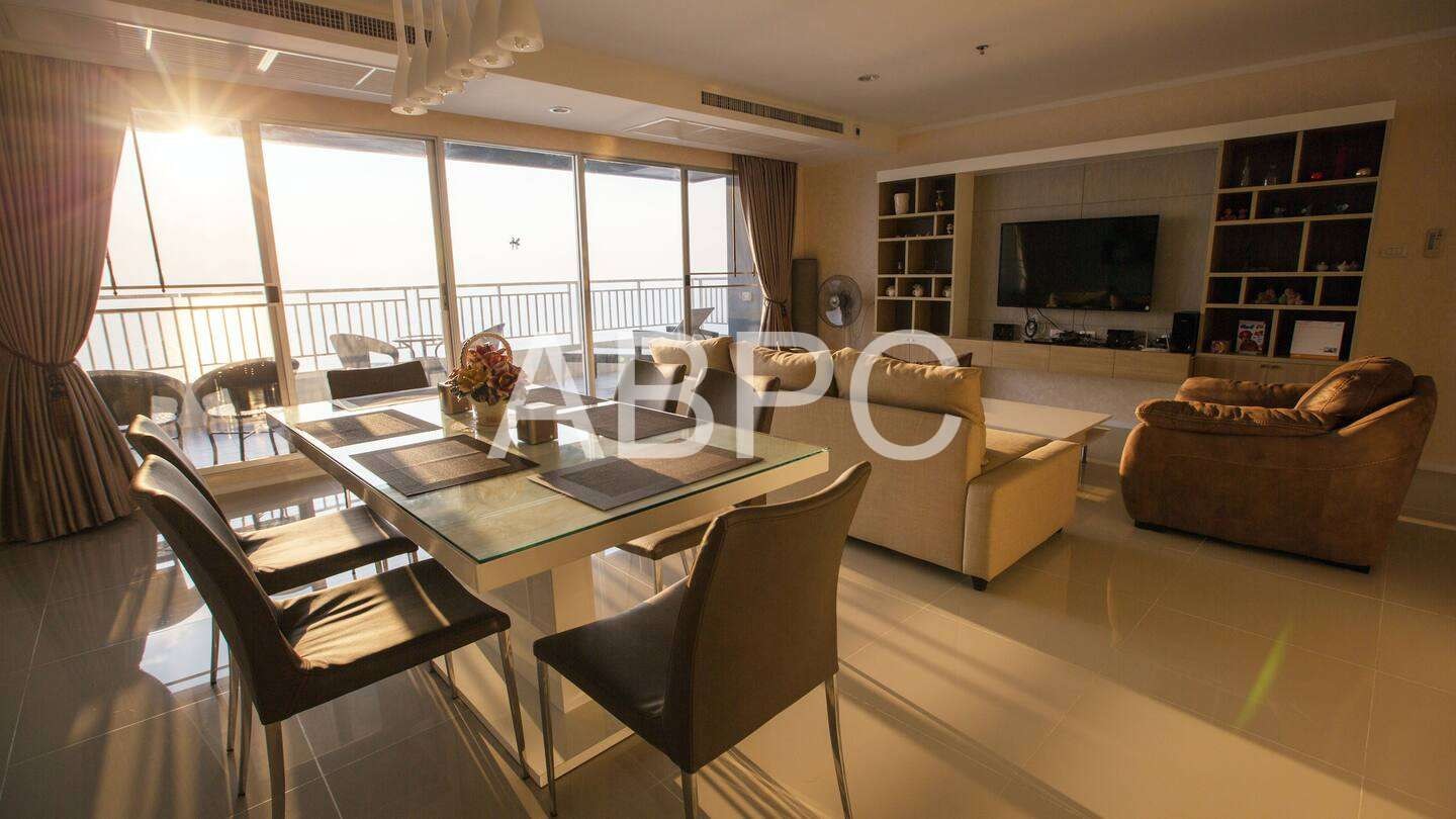 Front Facing Beachfront Ocean View 3 Bedroom 3 Bathroom Condo in Jomtien