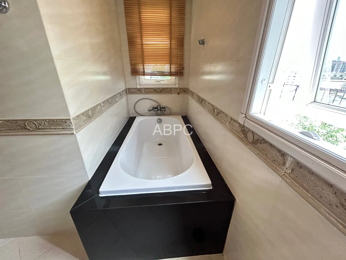 2 Bed 1 Bath in Central Pattaya CR3239 photo 5