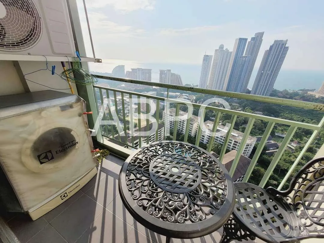 1 Bed 1 Bath in Wong Amat CR3282