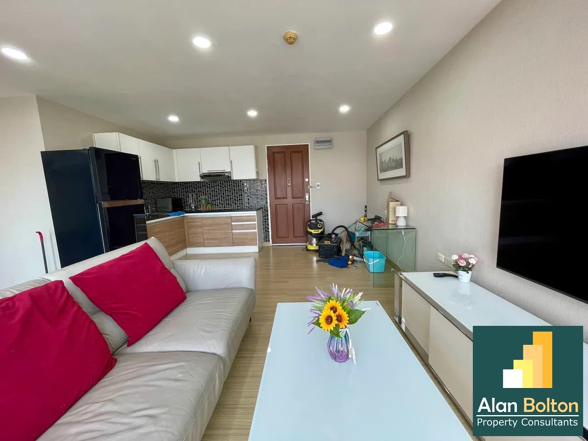 A large 1 Bed Condo In Central Pattaya photo 3