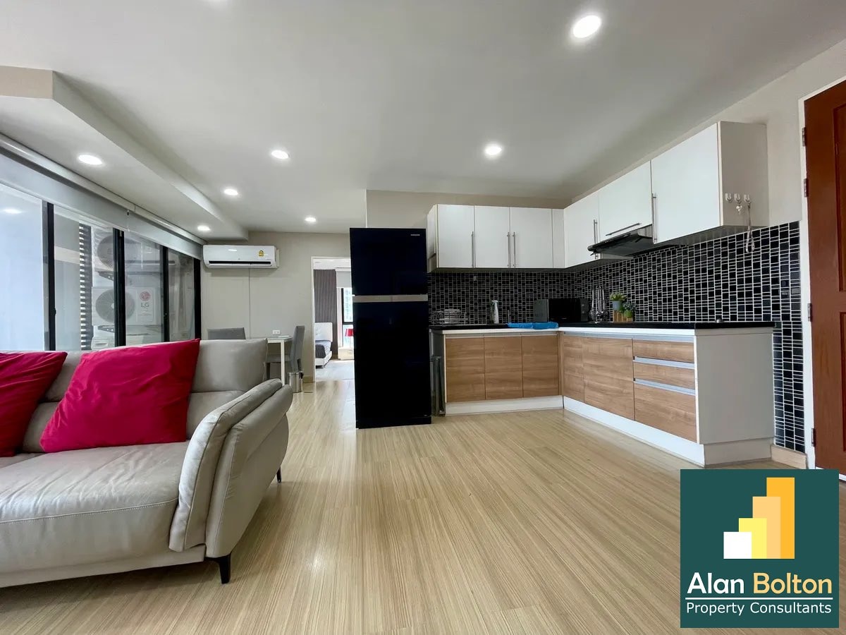 A large 1 Bed Condo In Central Pattaya