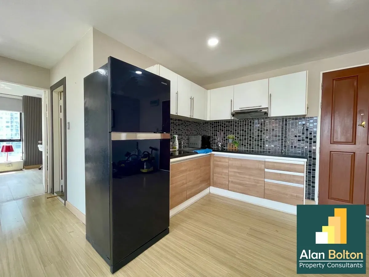 A large 1 Bed Condo In Central Pattaya photo 9
