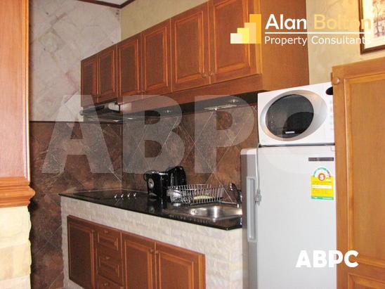 Ocean View 2 Bedroom 3 Bathroom in View Talay 5C For Rent photo 4