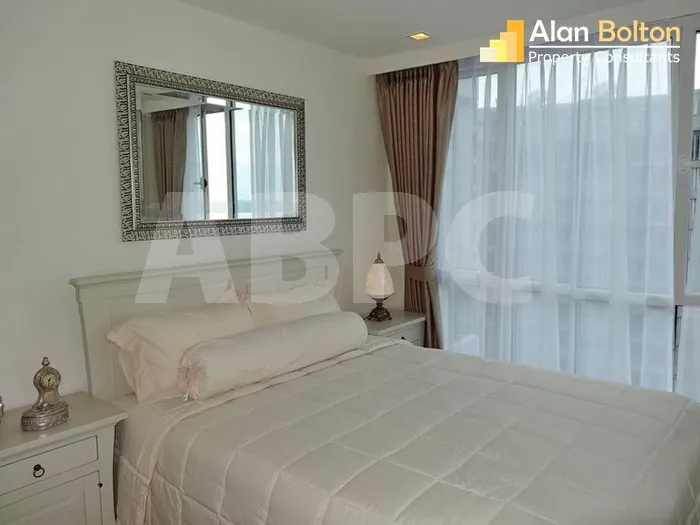 1 Bed 1 Bath in Pratumnak photo 4