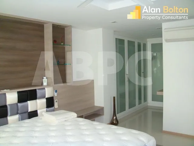 3 Bed 2 Bath in Central Pattaya CR4526 photo 3