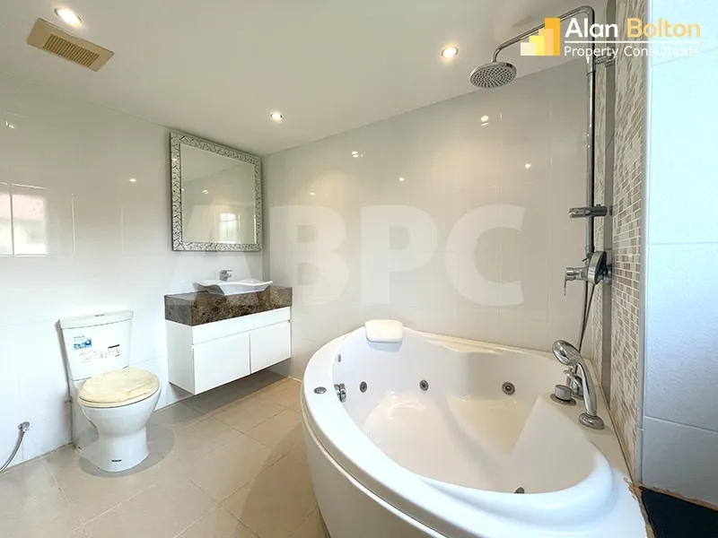 1 Bed 2 Bath in Pratumnak CR4564 photo 12