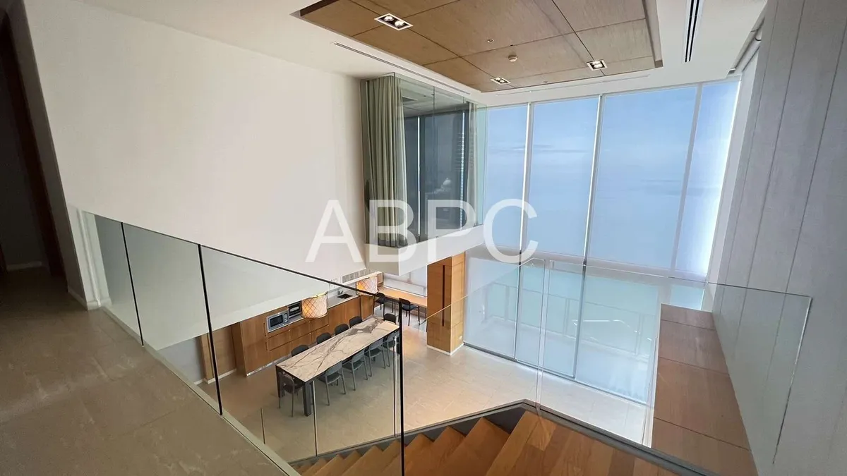 Amazing 4 Bed Condo For Rent in Northpoint photo 12