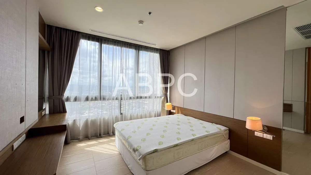 Amazing 4 Bed Condo For Rent in Northpoint photo 4