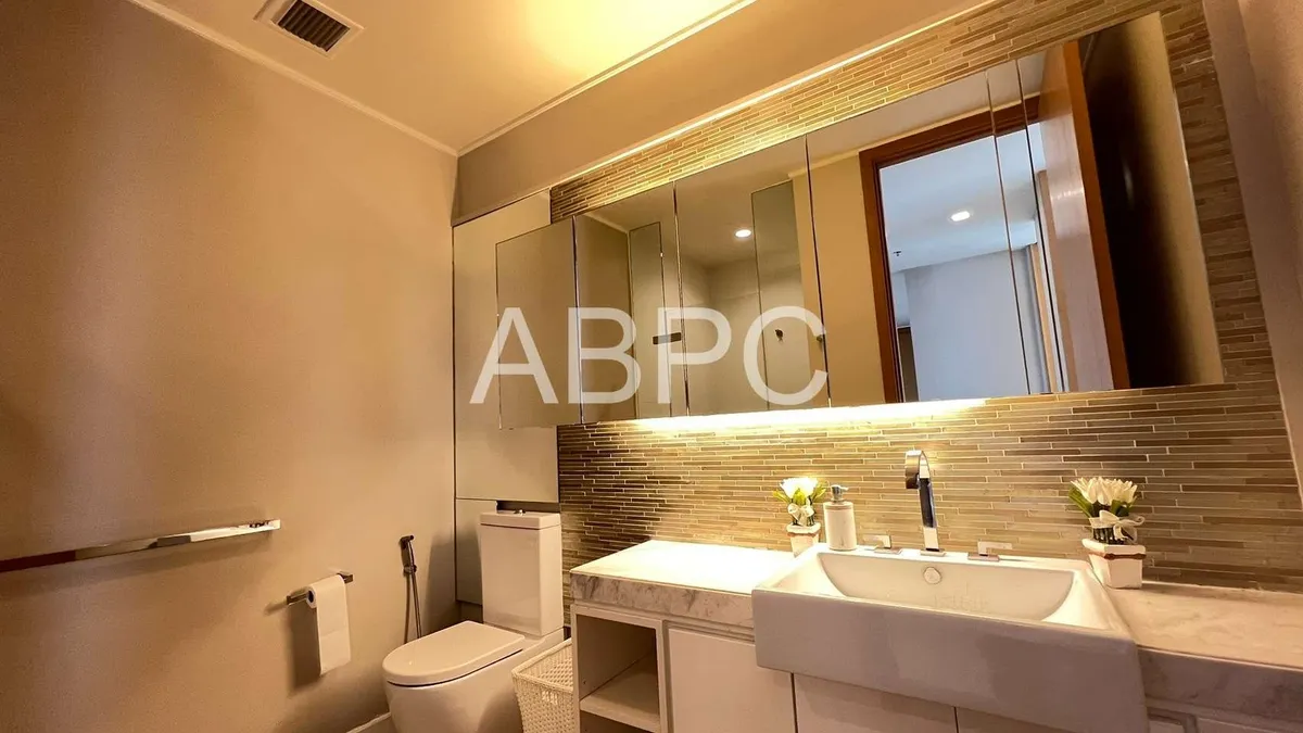 Amazing 4 Bed Condo For Rent in Northpoint photo 9