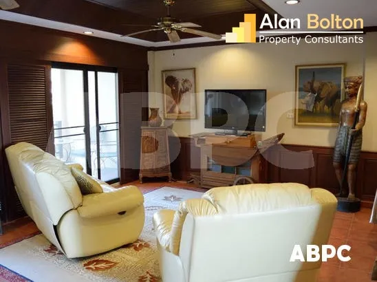 Large Studio Condo In Jomtien photo 3