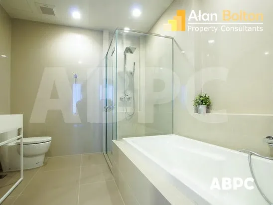 1 Bed 1 Bath in Wong Amat CR4804