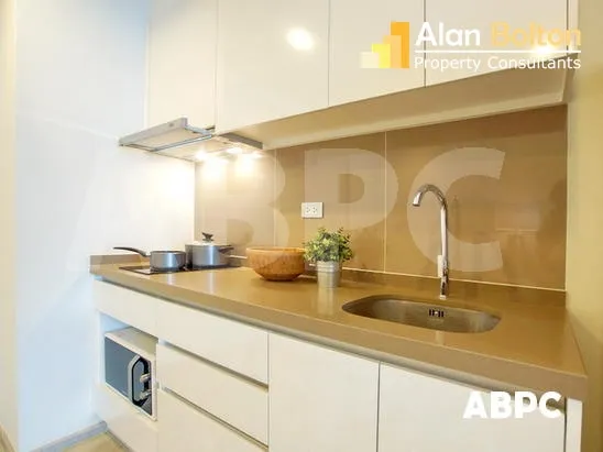 1 Bed 1 Bath in Wong Amat CR4804 photo 4