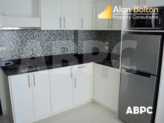 1 Bed 1 Bath Condo In Central Pattaya photo 5