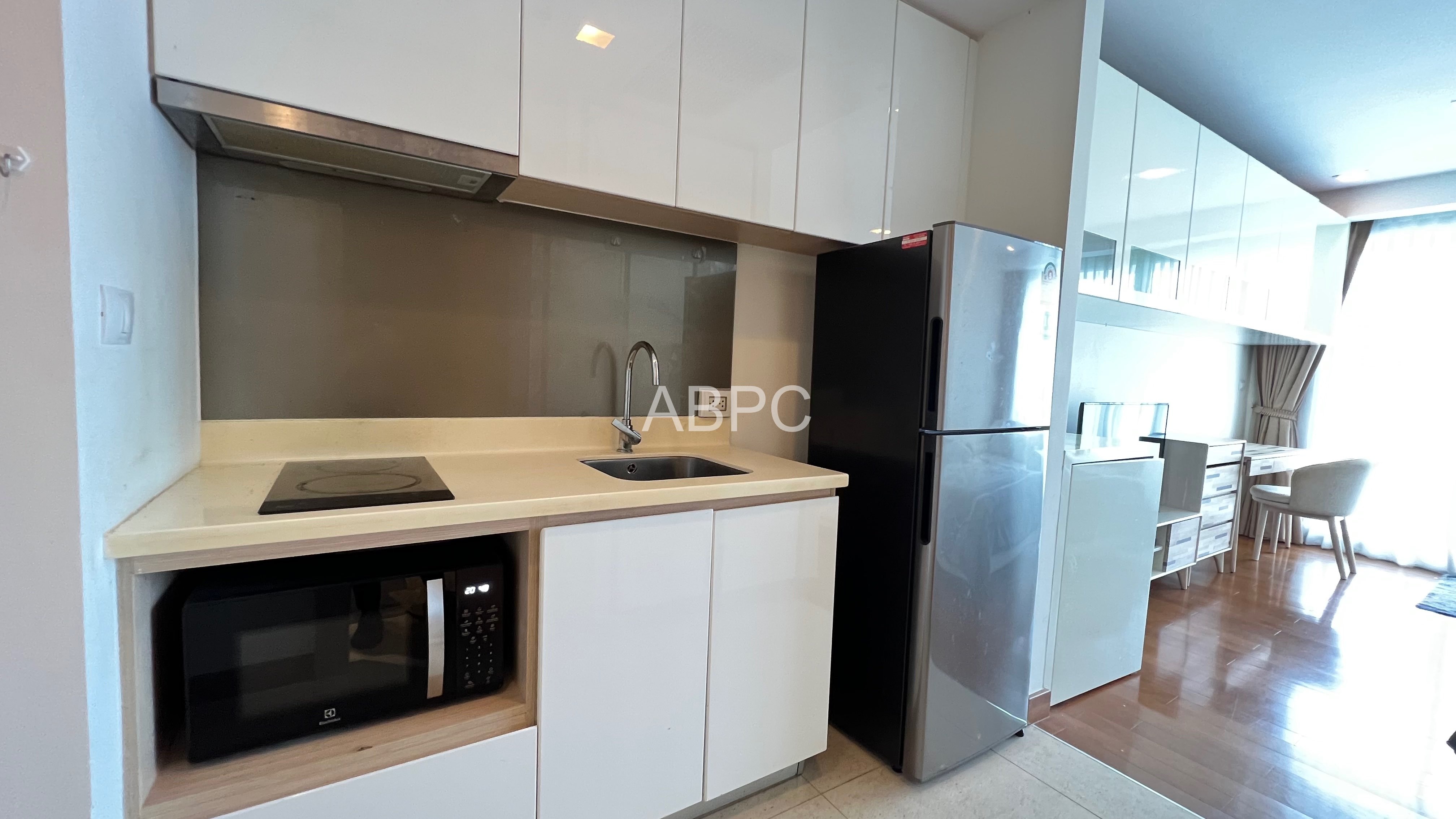 Cheap Studio For Rent in The Palm Wongamat photo 7