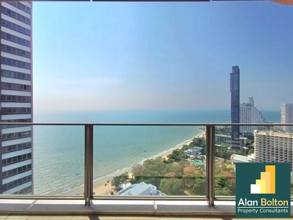 1 Bed 1 Bath in Wong Amat CR5208