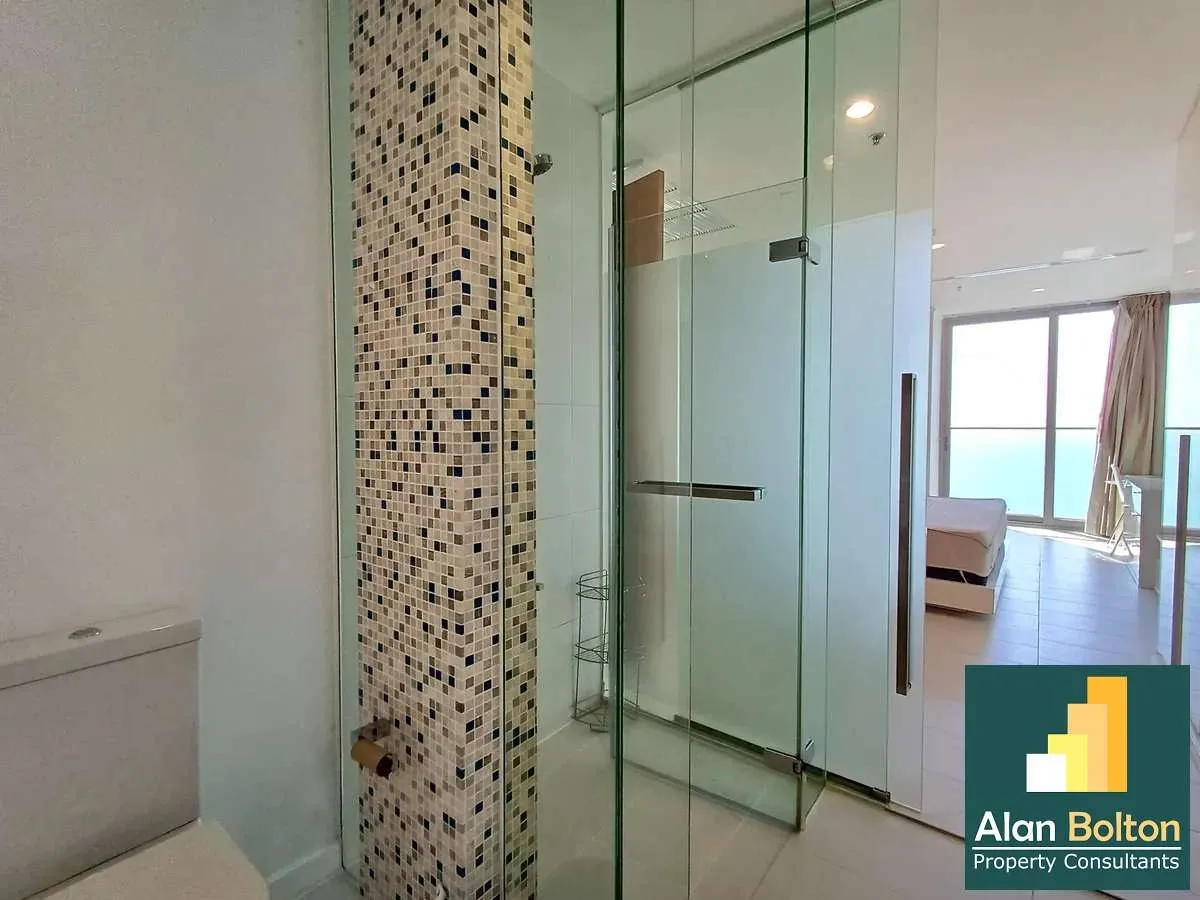 1 Bed 1 Bath in Wong Amat CR5208 photo 4