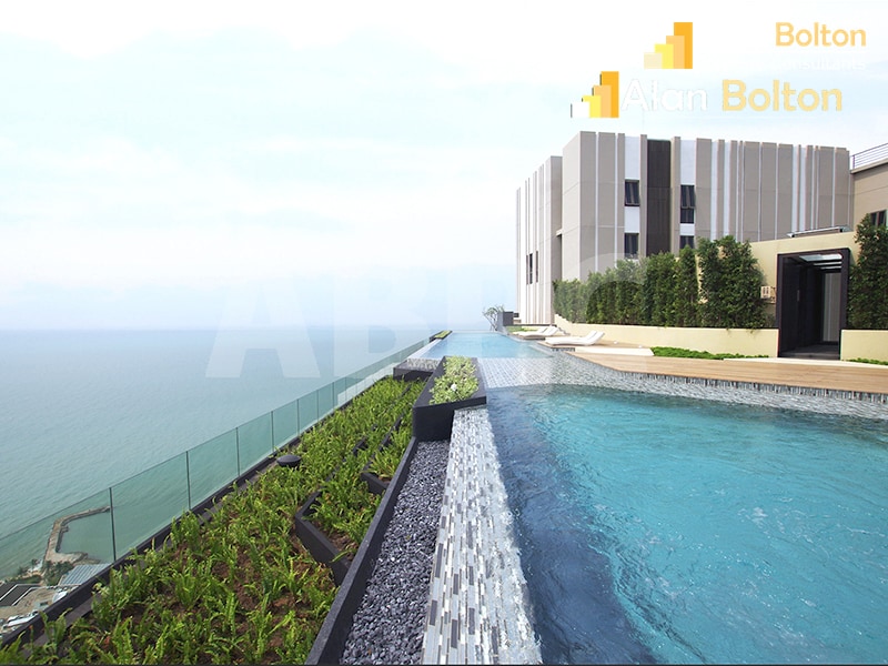 Gorgeous Ocean View 2 Bed 2 Bath Condo In Wongamat