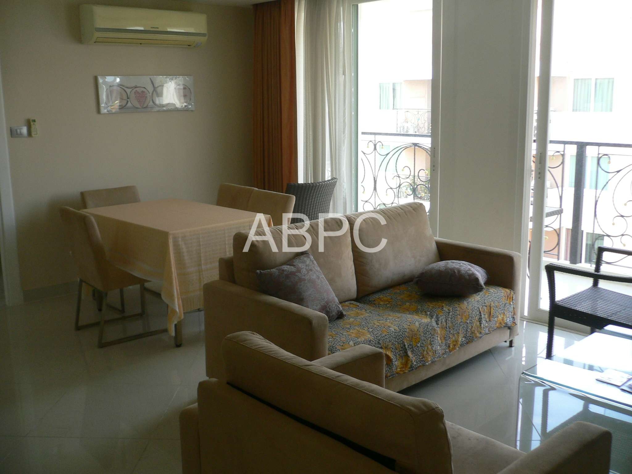 2 Bed 2 Bath Condo in Jomtien photo 9
