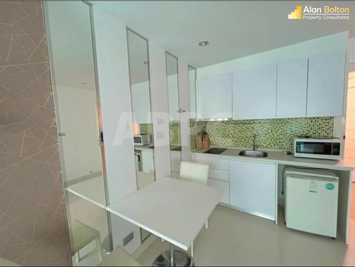 Pool View 1 Bed 1 Bath Condo in Jomtien photo 4