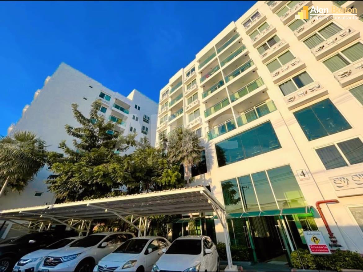 Pool View 1 Bed 1 Bath Condo in Jomtien photo 6