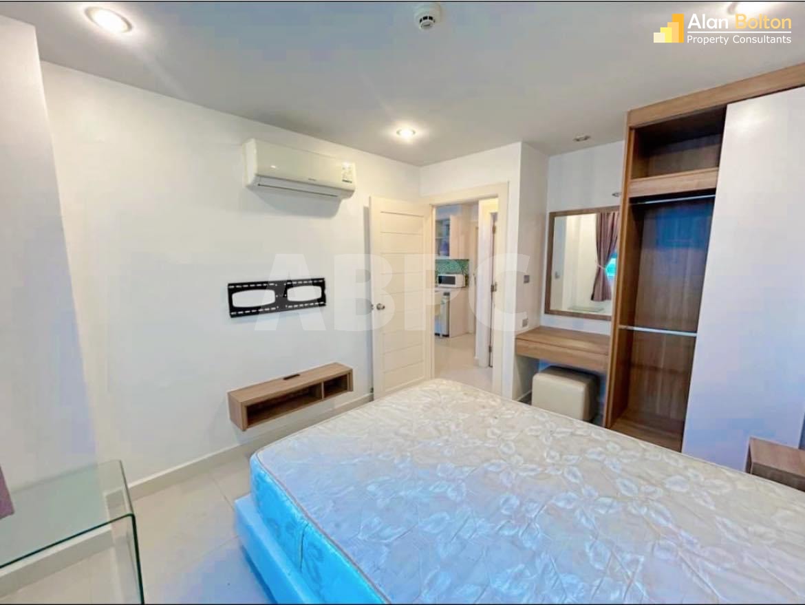 Pool View 1 Bed 1 Bath Condo in Jomtien photo 4