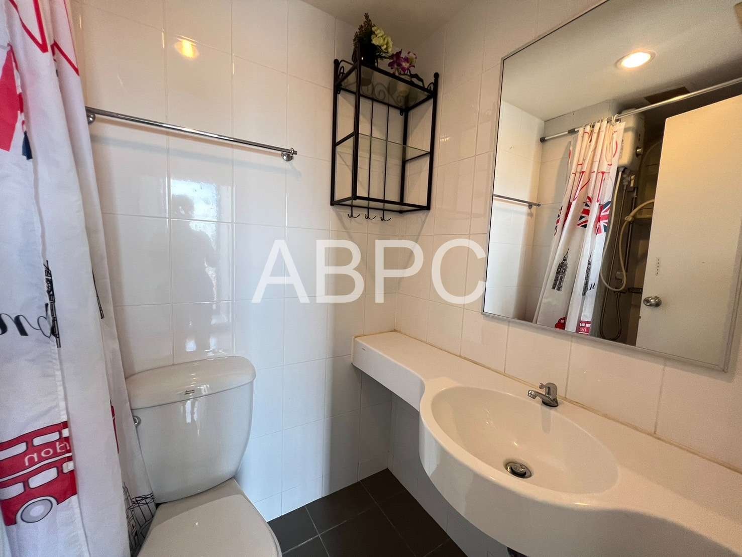 Condo for sale 2 Bedrooms 2 Bathrooms in Sukumvit photo 6