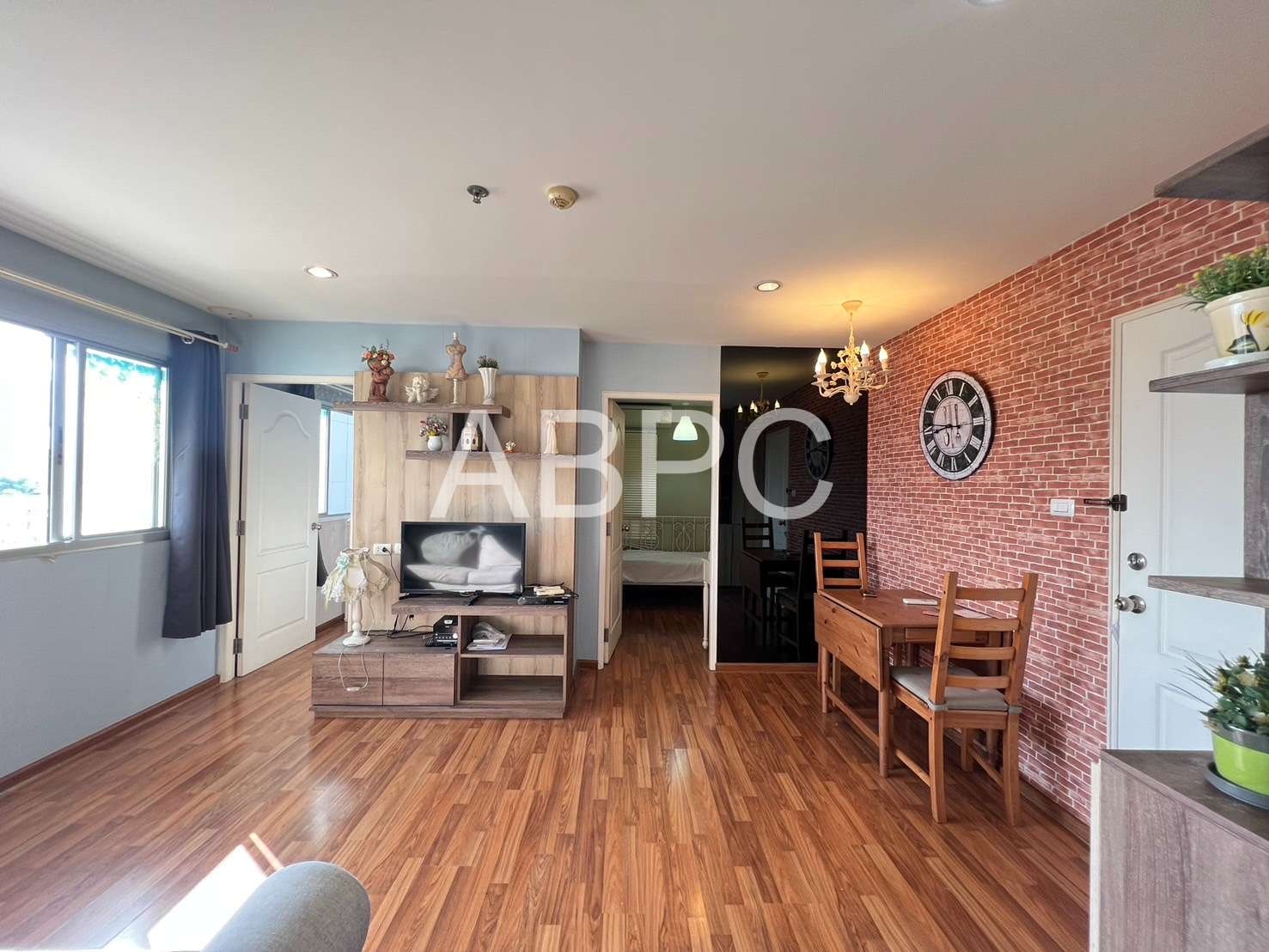 Condo for sale 2 Bedrooms 2 Bathrooms in Sukumvit