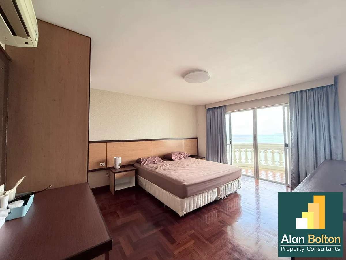 3 Bed 3 Bath in Wong Amat CR5649 photo 13