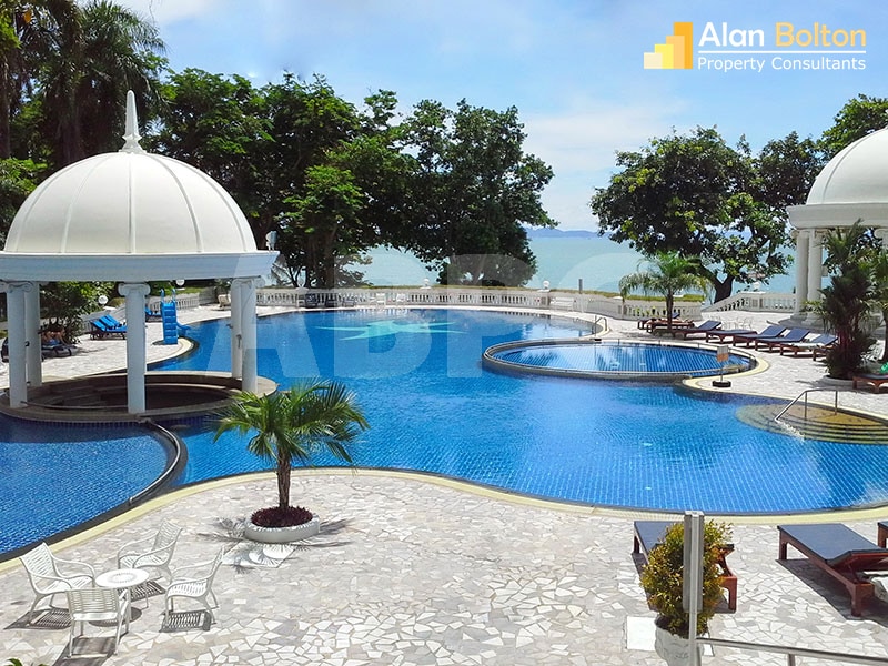 3 Bed 3 Bath in Wong Amat CR5649