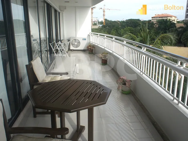 2 Bed 2 Bath in Wong Amat CR5669 photo 11